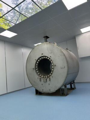 Хорошая цена. Эффективность защиты 100 дБ Защитная комната RF с модульной или на месте конструкцией и настраиваемым размером комнаты для МРТ клетки Фарадея онлайн